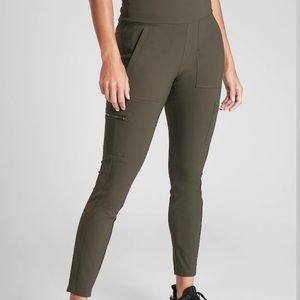 Athlete Cargo pants